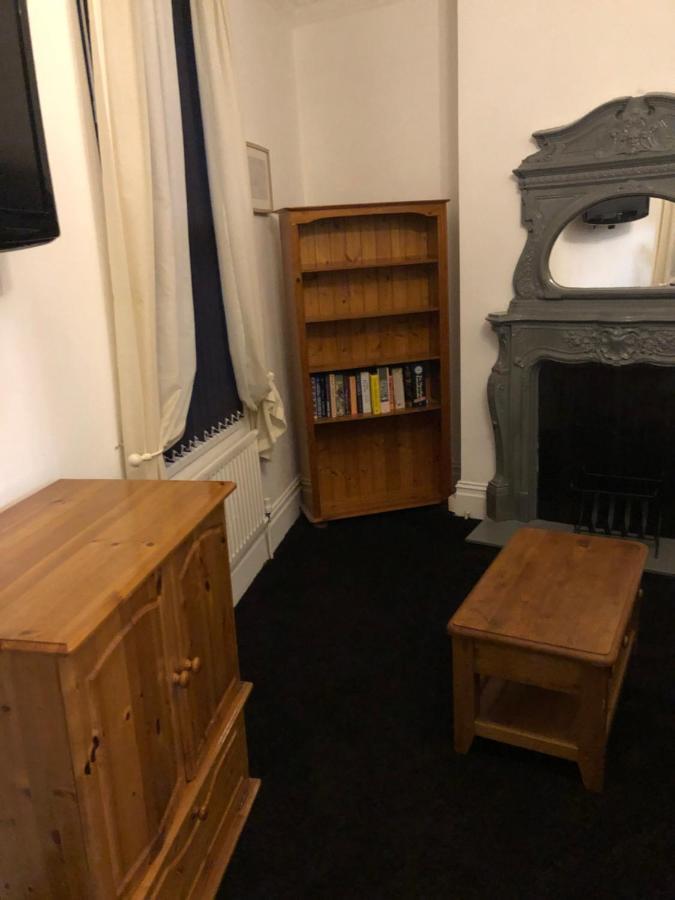 Tees Valley B&B Apartment 1 Стоктон-он-Тис Экстерьер фото