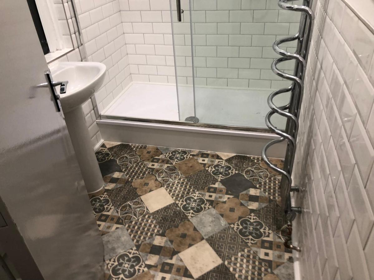Tees Valley B&B Apartment 1 Стоктон-он-Тис Экстерьер фото